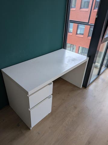 Gratis!! IKEA MALM Bureau | Free!! IKEA MALM desk