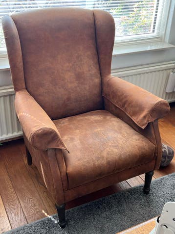 Comfortabele bruine fauteuil