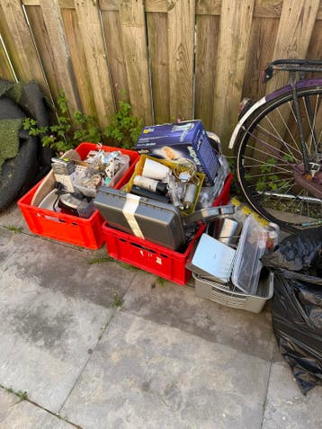 Diverse Keukenbenodigdheden en Huishoudelijke Artikelen