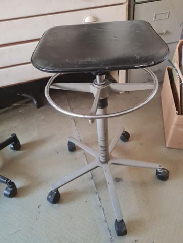 Gratis werk/ tekenkruk