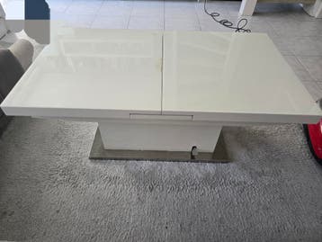 Uitschuifbare tafel met glazen blad en verstelbare hoogte