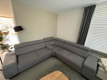 Moderne grijze hoekbank - 280cm bij 260 cm - GRATIS