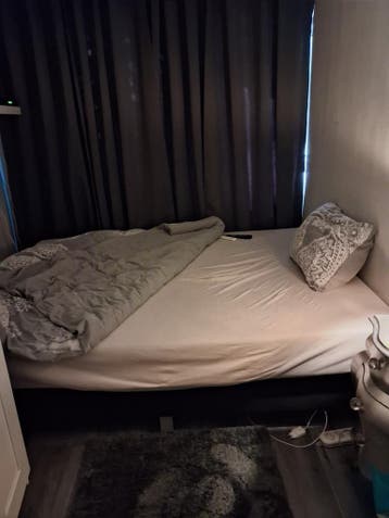 Comfortabel boxspring met matras 160/200