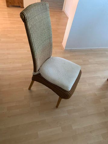 6 rieten eetstoelen