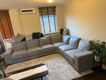 Gratis af te halen hoekbank - recent gereinigd