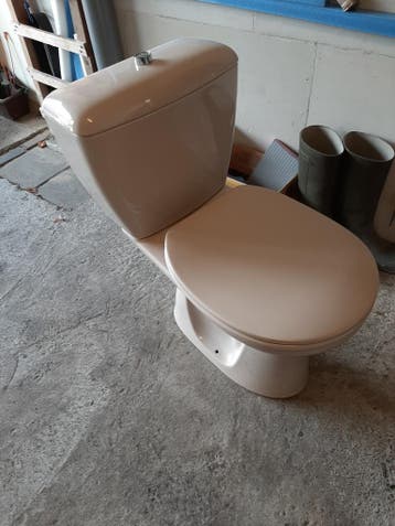 Duoblok en fonteint b. Beige.   Gratis