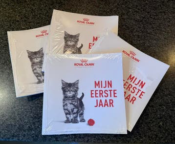 Royal Canin boek: Mijn eerste jaar