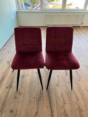 Gratis: Bordeaux rode fluwelen eetkamerstoelen (4 stuks)