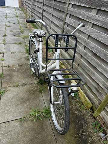 Vogue transportfiets wit met voordrager