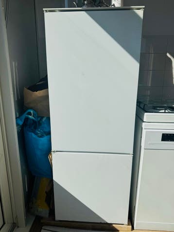 Koel-vriescombinatie - Ophalen tot 30 april (55x55x145cm)