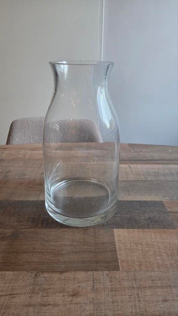 Grote stevige glazen vaas