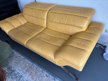 Gratis Designer Bank - Zwaar, met lichte kattenkrassen