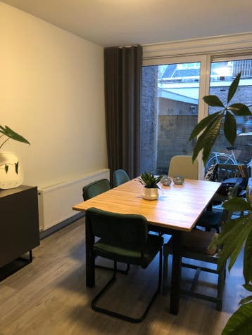 Eettafel (uitschuifbaar) (gratis)