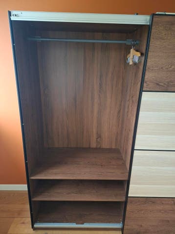 Ikea kledingkast 200x200x60 met schuifdeuren