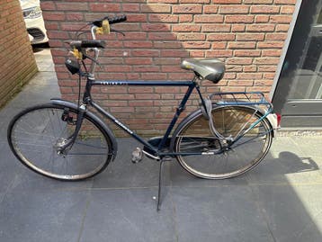 Gratis af te halen Batavus fiets - remmen kapot, banden lek