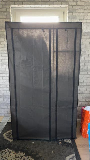 Stoffenkast met planken en ophangsysteem - 174x100x46 cm