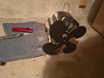 Kachelventilator voor houtkachel,aanstekers en handschoenen