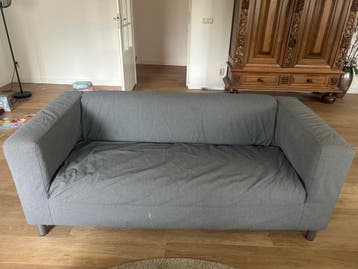 Twee gebruikte IKEA bankjes met grijze stof - Gratis af te h