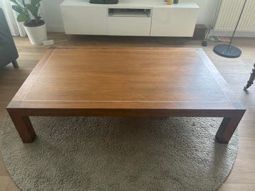 Nette Salo houten tafel met bies - Gratis af te halen