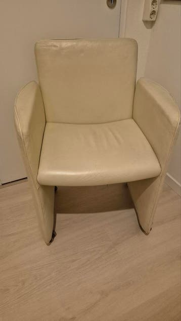 4 Calia Italia leren eetkamerstoelen crèmekleurig