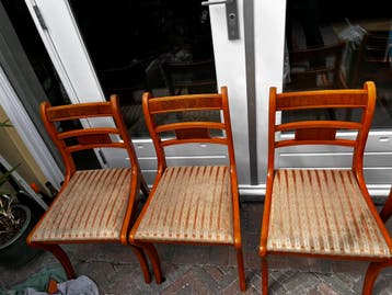 Gratis zes stoelen