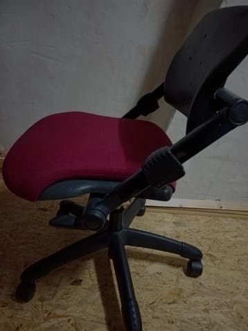 Bureaustoel gratis af te halen