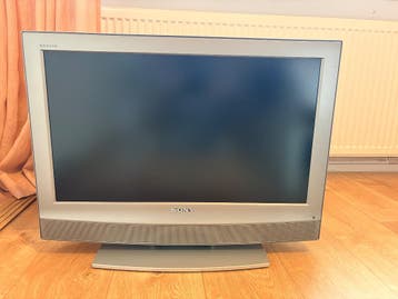 Gratis af te halen Sony Bravia lcd tv