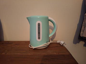 Bestron waterkoker 1,7L - Mintgroen/wit - Gebruikt