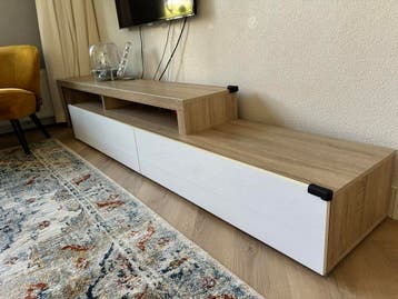 Gratis Moderne tv-kast met opbergruimte