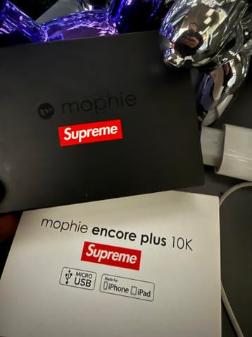 Supreme Mophie Encore Plus 10K Powerbank