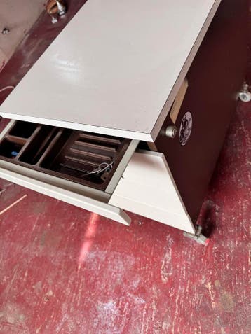 Verrijdbaar ladekastje - H68xB42xD78 cm