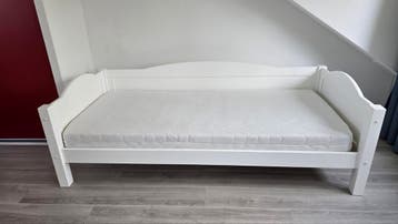 Houten bed 90 x 200 +lades +matras gratis