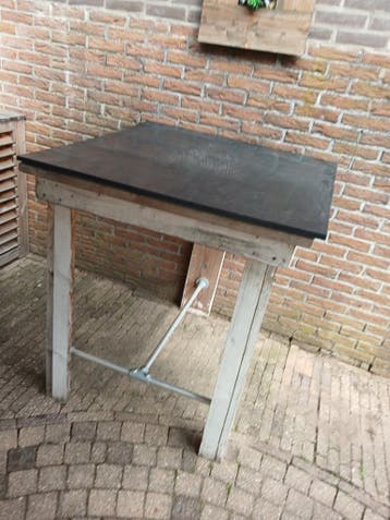 Steigerhouten statafel gratis