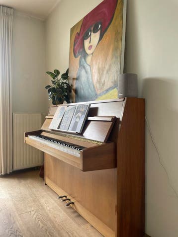 Oude RIPPEN piano met fijn patina