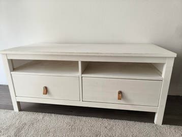 Gratis! Wit (ikea) TV-meubel met lades en open vakken