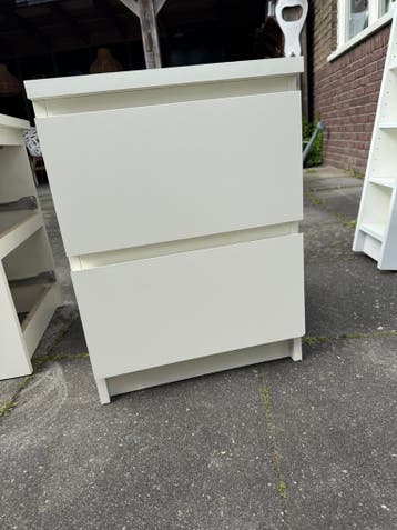 2x Malm ladekast 2 lades wit 40x55x48 (nachtkastje)