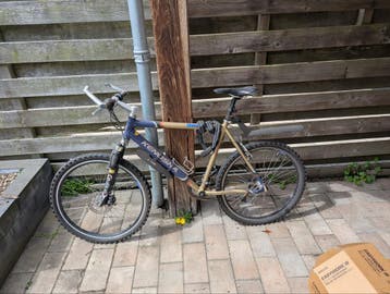 Opknapfietsen: Mountainbike en stadsfiets