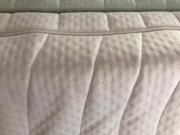 Goed onderhouden matras 140x200 cm