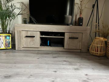 TV-meubel en Dressoir, Gratis af te halen!