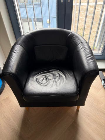 [Gratis] Zwarte leren fauteuil - Comfortabele kuipstoel