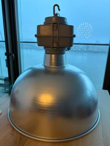 Industriele hanglamp - gratis af te halen