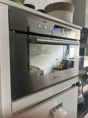 Bauknecht combi-oven - werkt, voor onderdelen