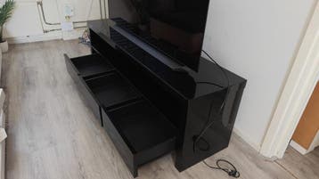 Zwarte hoogglans tv meubel