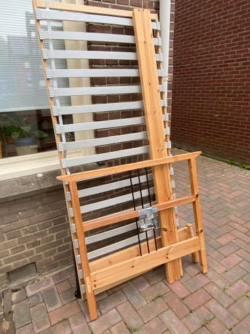 Gratis eenpersoonsbed met lattenbodem 90x200