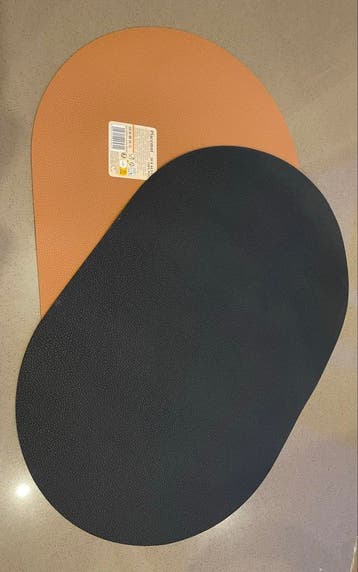 2 dubbelzijdige placemats, bruin/zwart, 30x44,5 cm