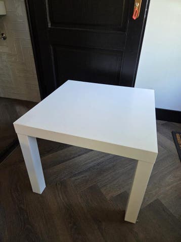 Witte bijzettafel - ikea