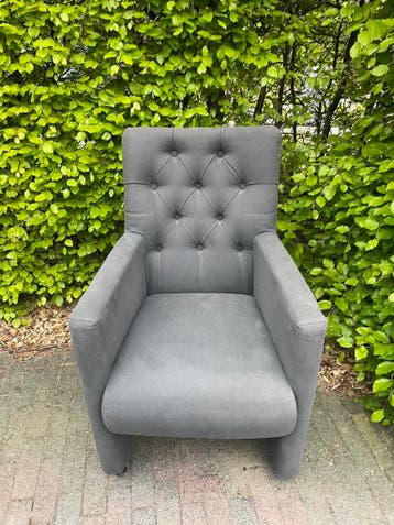 Eetkamerstoelen en eetkamerbank