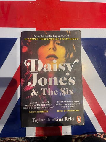 GRATIS Daisy Jones & The Six (Engels)
