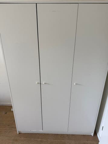 IKEA kledingkast wit – gratis / zelf demonteren