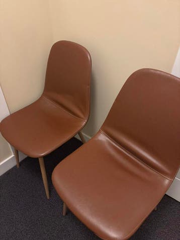 Drie Jysk stoelen Gratis